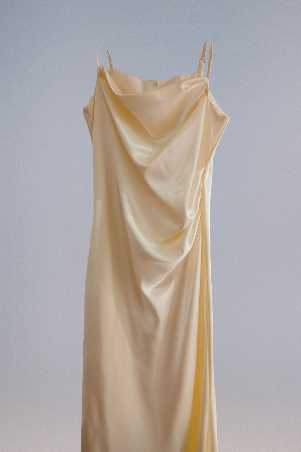Vestido Raso Fruncido al Costado - Imagen 4