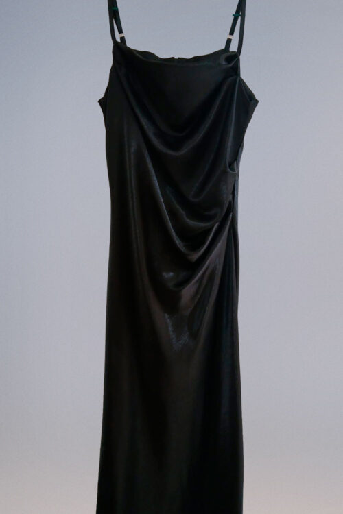 Vestido Raso Fruncido al Costado - Imagen 3