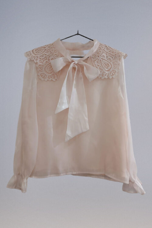 Blusa Seda con Lazo y Puntilla - Imagen 4