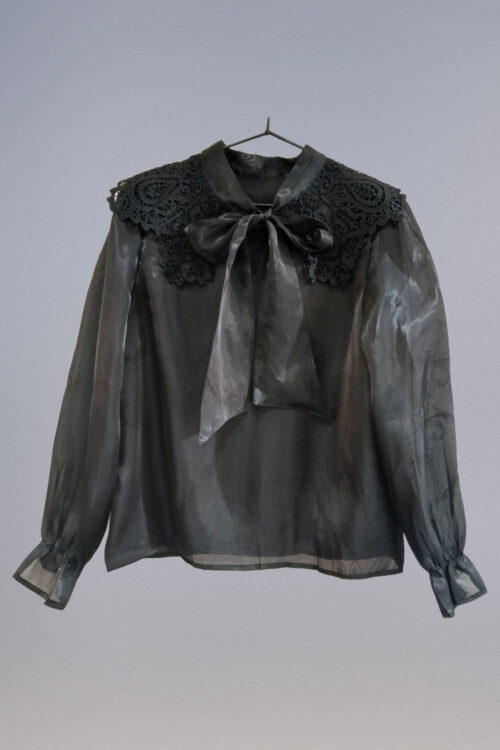 Blusa Seda con Lazo y Puntilla - Imagen 3