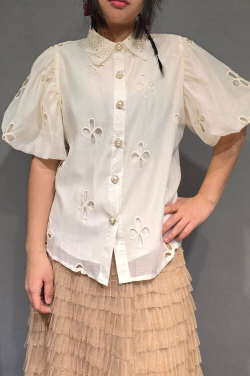 Blusa Bordada Manga Globo