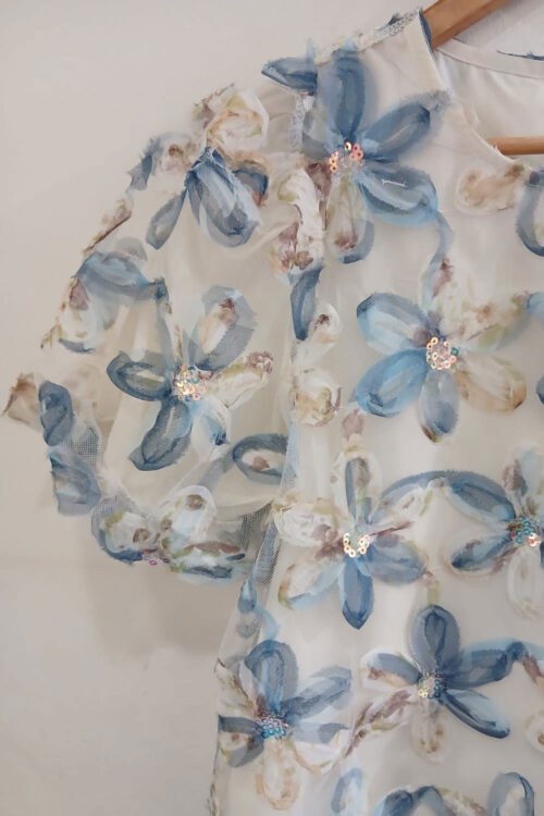 Blusa con Flores 3D - Imagen 3