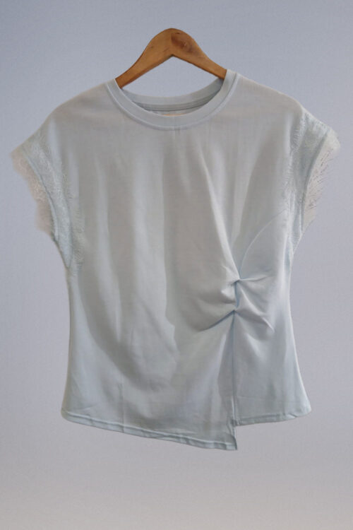 Polera Asimétrica con Encaje - Imagen 4