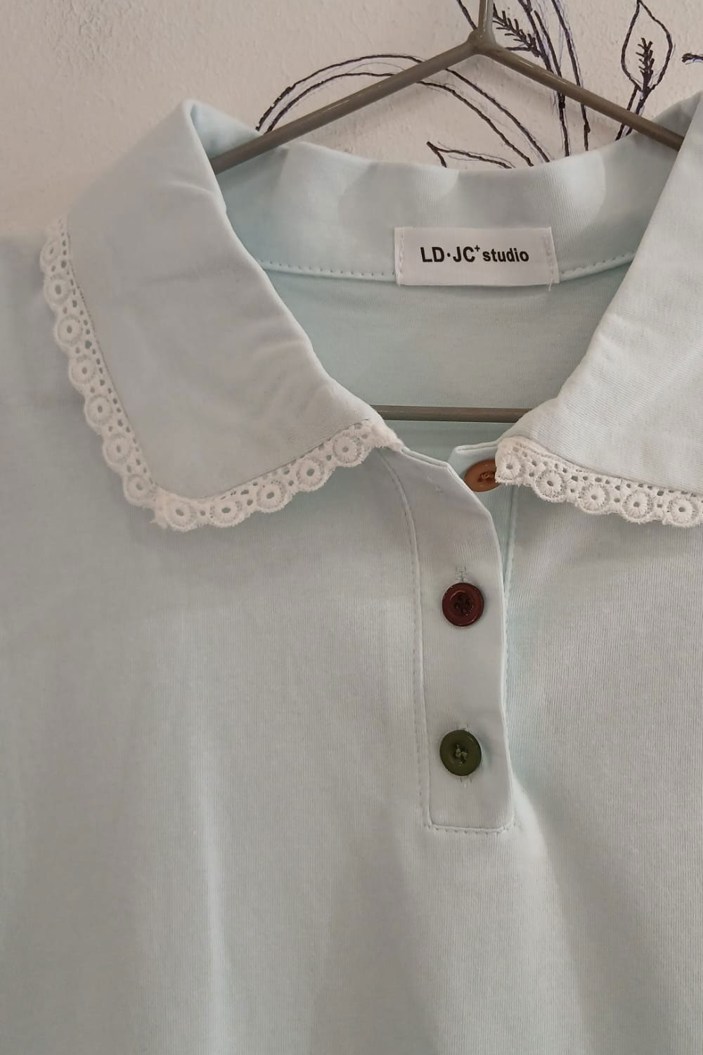 Polera de Algodón con Lycra con Cuello Bobo - Imagen 3