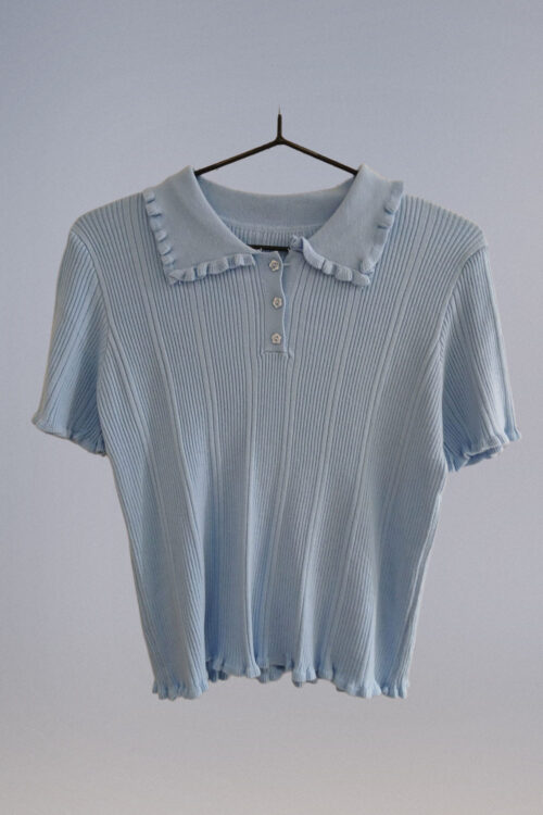 Polera Hilo con Cuello y Detalles Volados - Imagen 6