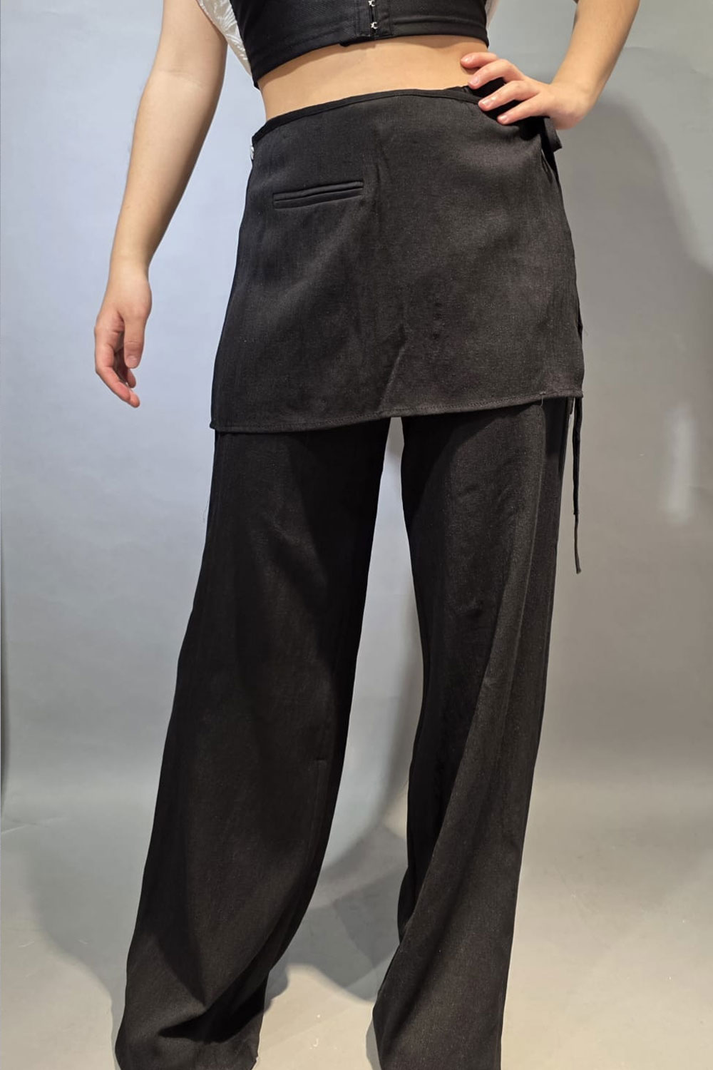 Pantalón con Falda Desmontable