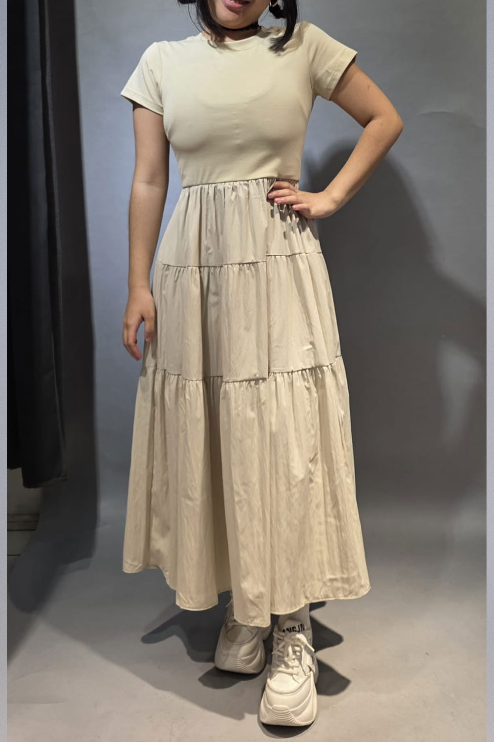 Vestido con Falda Escalonada - Imagen 2