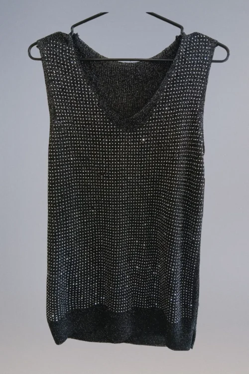 Alternative view of Polera Hilo con Tachas Brillantes