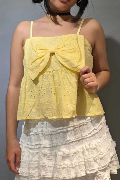 Alternative view of Top broderie con Moño